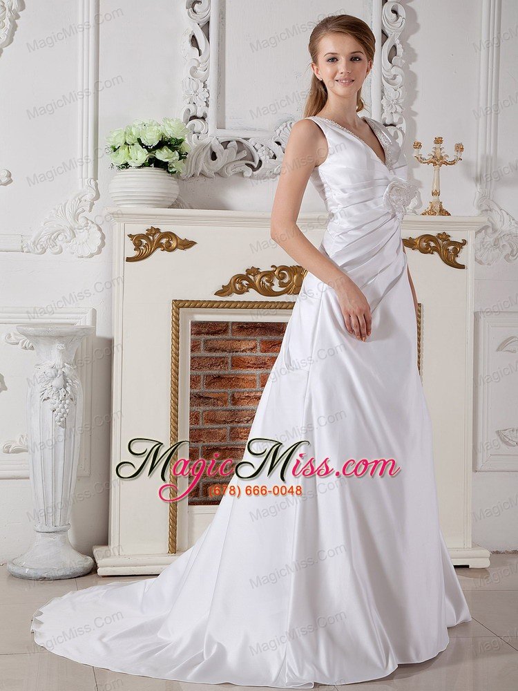 wholesale affordable a-line v-neck court train taffeta hand made flowers wedding dress