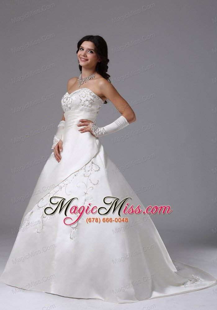 wholesale ball gown wedding dress in century city california with embroidery brush train
