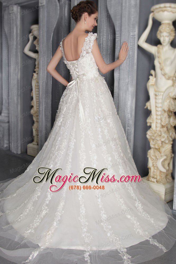 wholesale perfect a-line / princess straps court train tulle appliques wedding dress