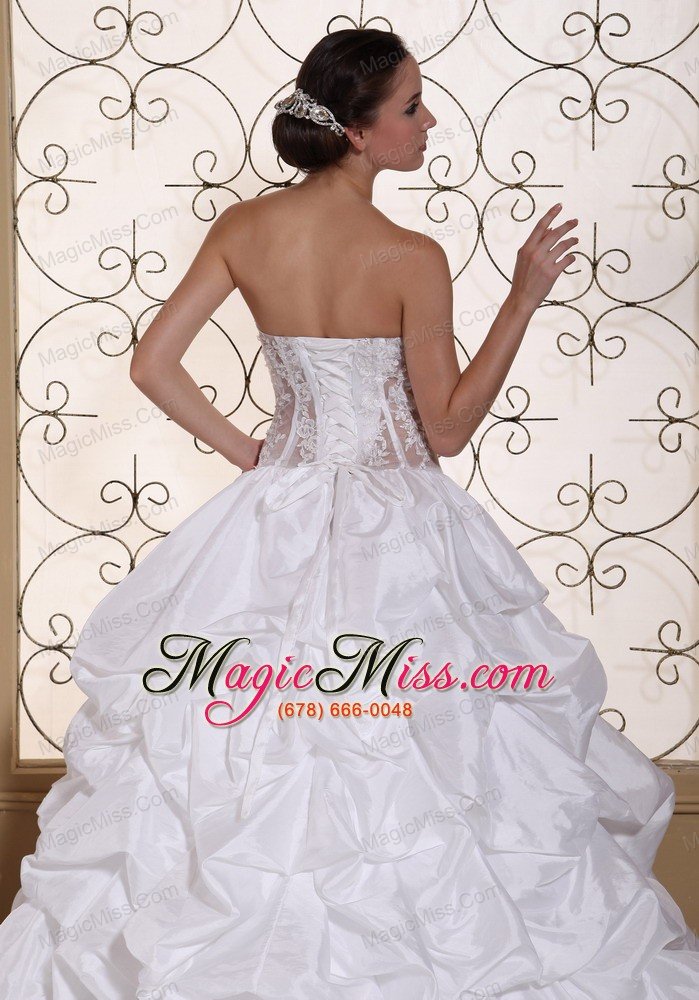 wholesale exquisite ball gown wedding dress for 2013 laced bodice taffeta with pick-ups gowns