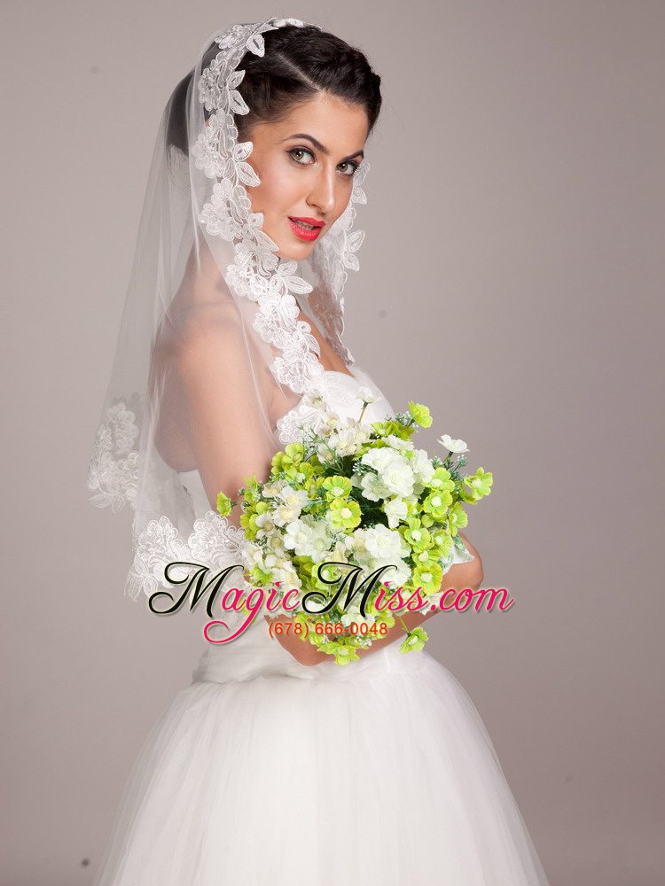 wholesale lovely green and white hand-tied wedding bouquet