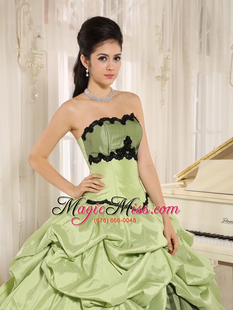 wholesale yellow green and black pick-ups appliques quinceanera dress for custom made in kamuela city hawaii taffeta