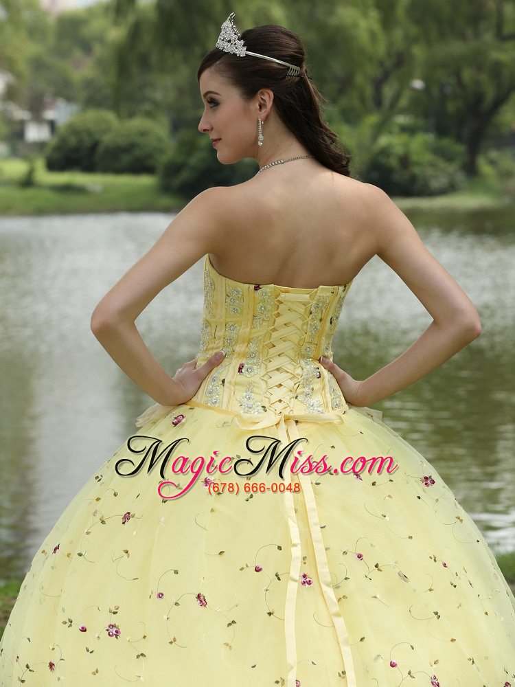 wholesale appliques embroidery and hand made flowers light yellow quinceanera dress for 2013 strapless floor-length