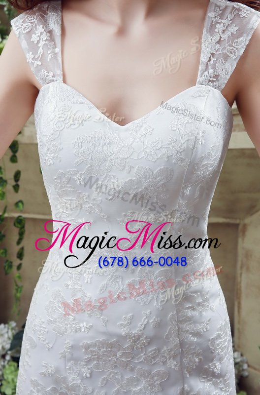 wholesale great sleeveless lace and appliques lace up wedding gown with white brush train