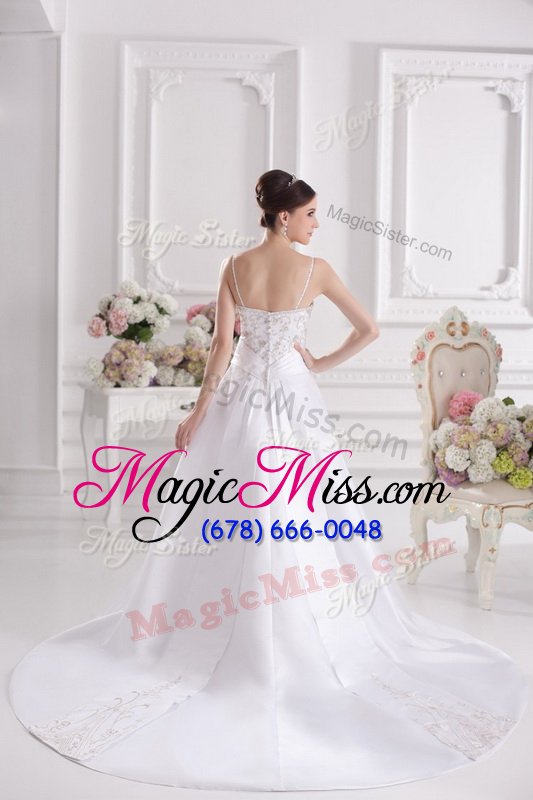 wholesale customized with train white wedding gown spaghetti straps sleeveless brush train zipper