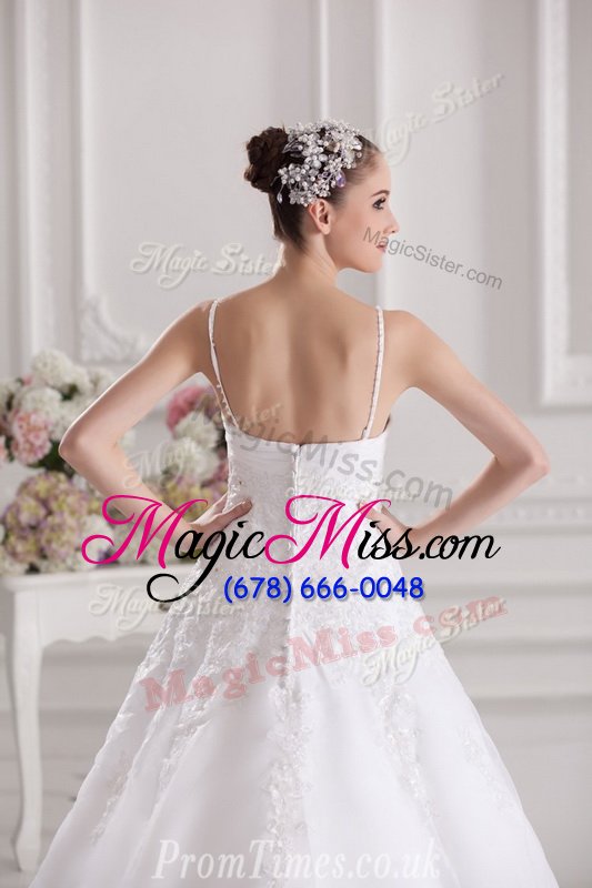 wholesale smart beading and lace and appliques wedding gowns white zipper sleeveless brush train
