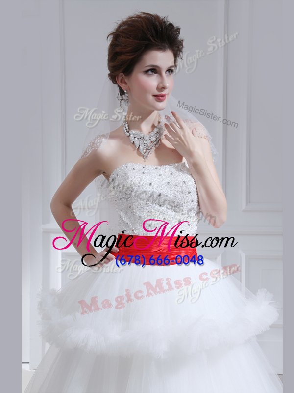 wholesale fashion beading and ruffled layers wedding gowns white lace up sleeveless with brush train