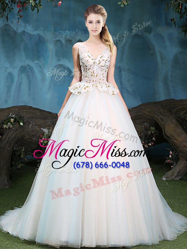 wholesale hot selling v-neck sleeveless quinceanera dress with brush train appliques white tulle