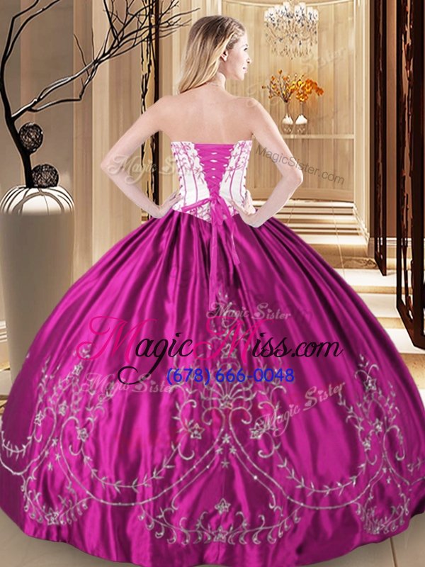 wholesale best selling royal blue ball gowns strapless sleeveless taffeta floor length lace up embroidery 15th birthday dress